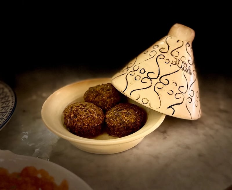 Falafel recien hecho en BUBA, restaurante