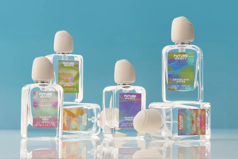 Logran crear exóticos perfumes elaborados con flores extintas