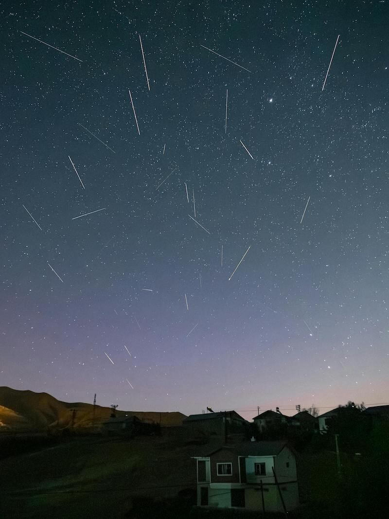agenda de eventos astronomicos de agosto 2025 como la lluvia de estrellas