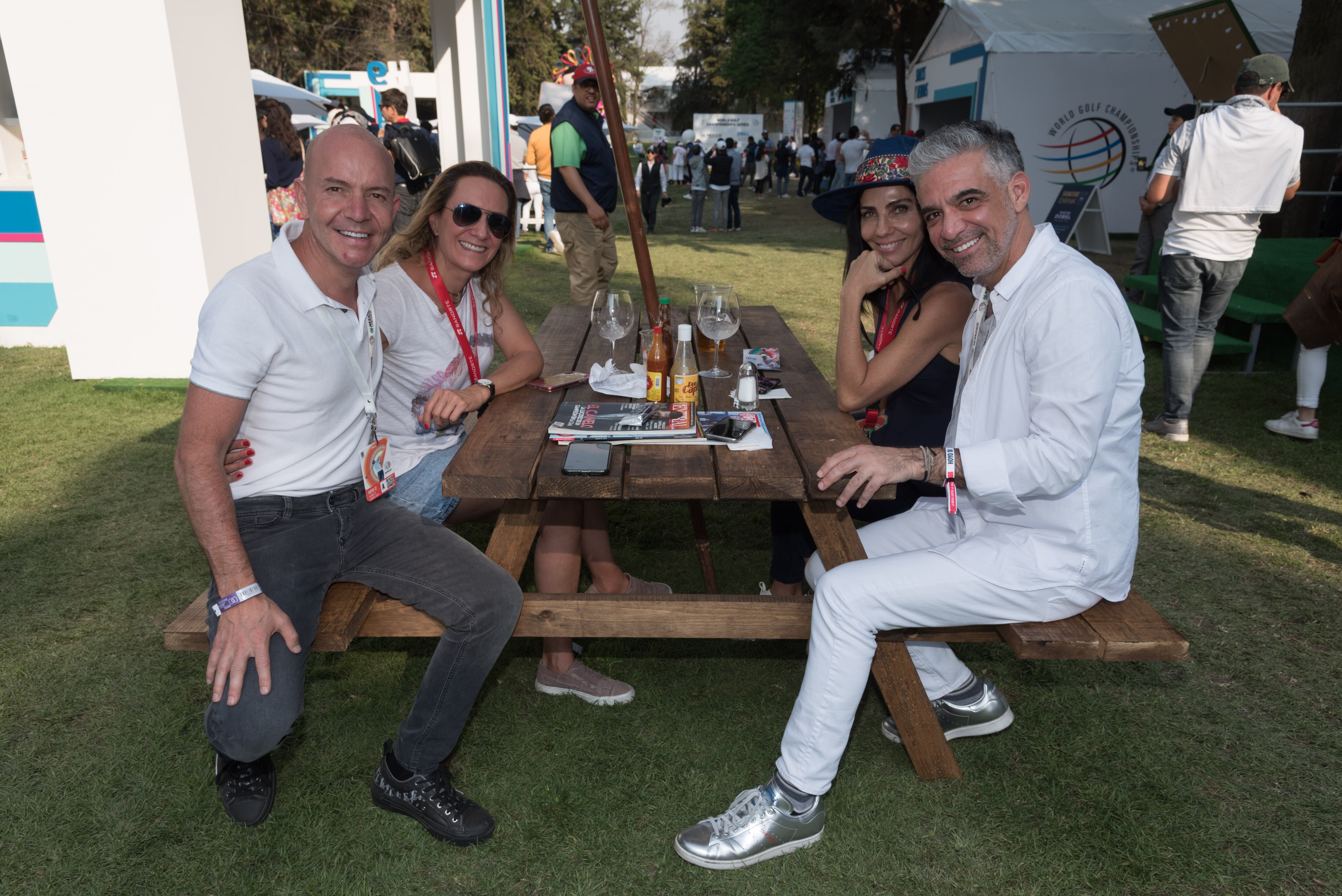 Manolo Ablanedo, Rosario García Moreno, Sandra Silva y Charles Hamparzumian