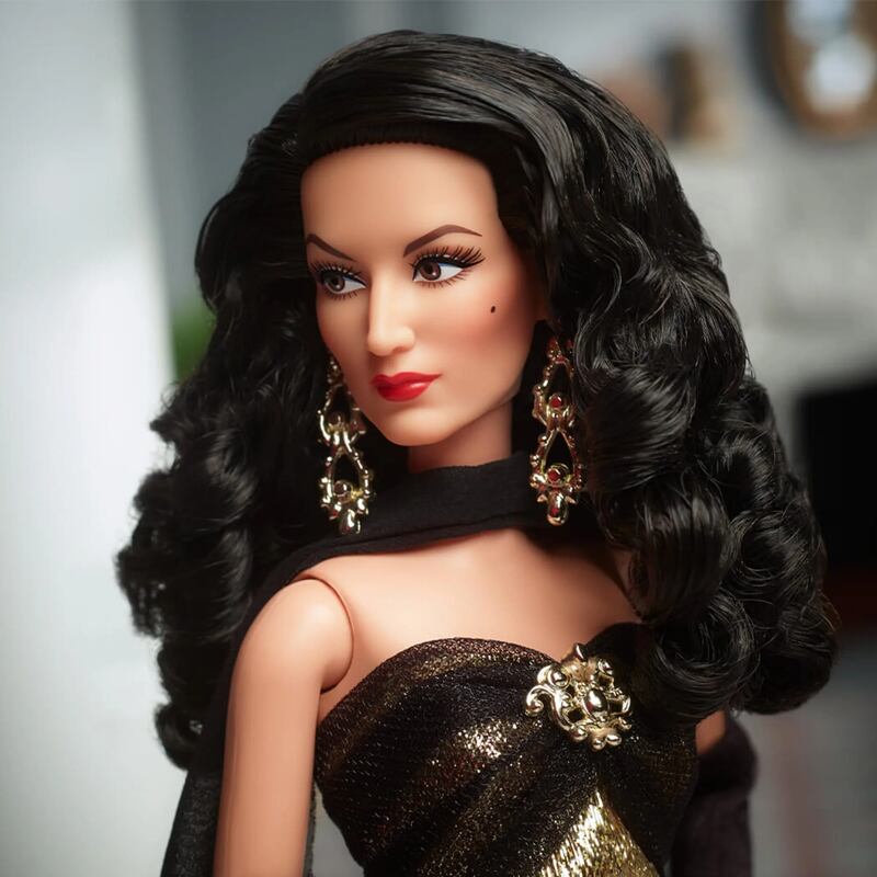Todo lo que debes saber sobre Barbie inspirada en María Félix de Mattel