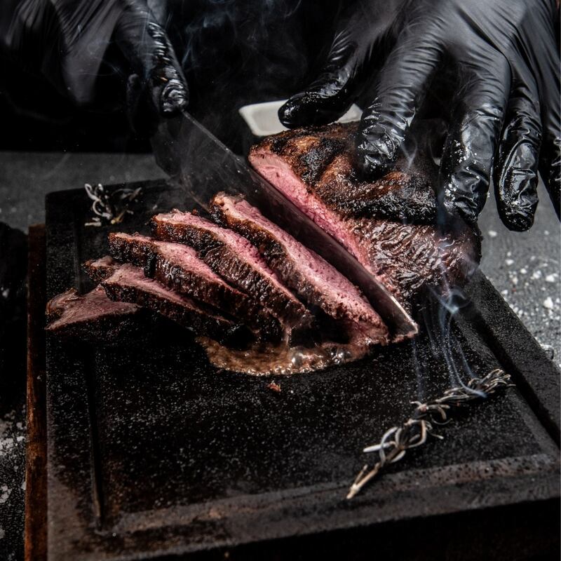 Piedra y Brasa: el sabor del fuego