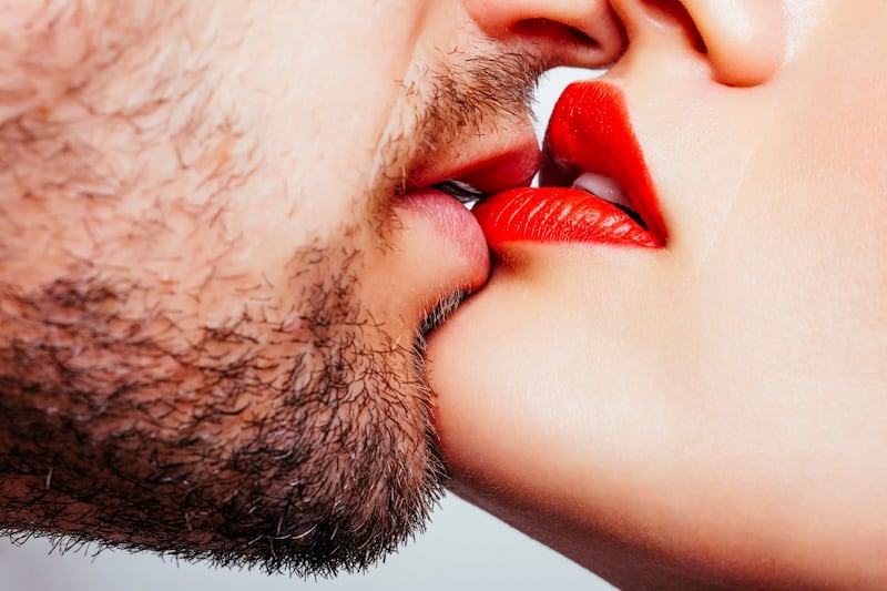 Beso arcoíris
