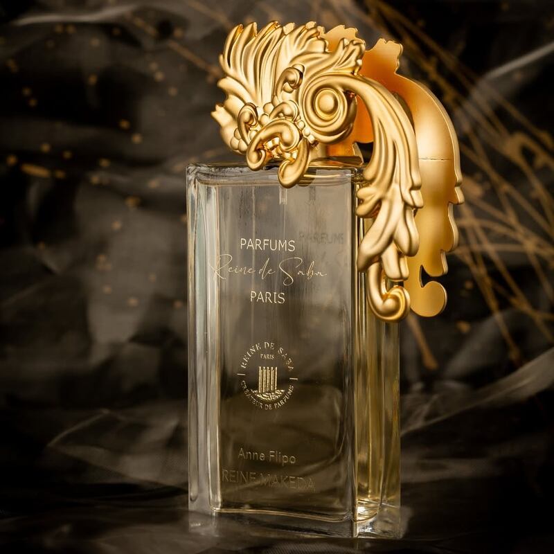 perfumes elegantes, mujer, perfumes de nicho