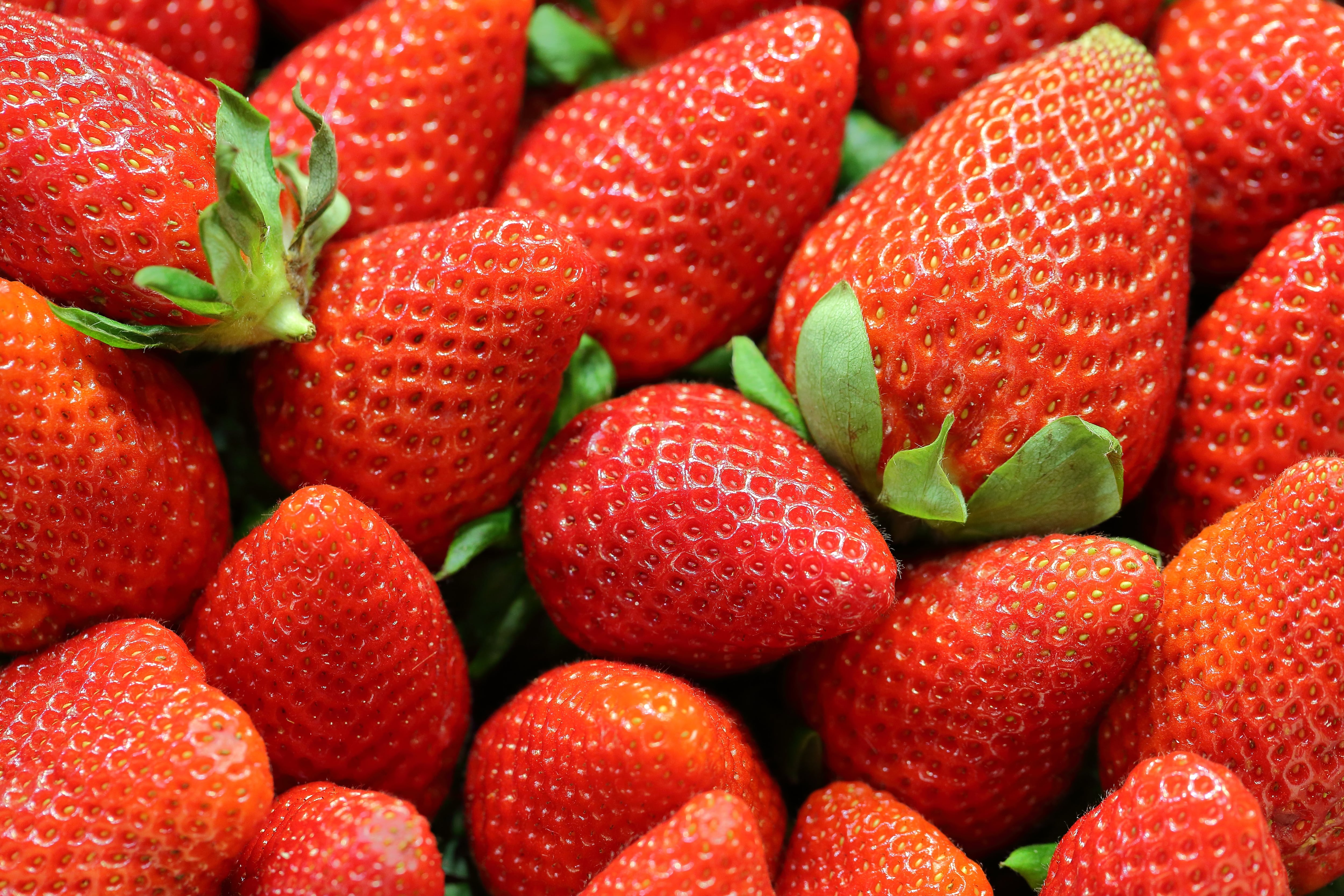 Fresas. Las fresas y algunos frutos rojos como los arándanos ayudan a mejorar nuestra circulación. 