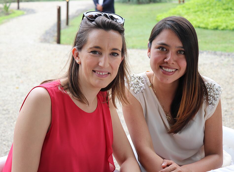Elizabeth Ejido y Karla Ortega