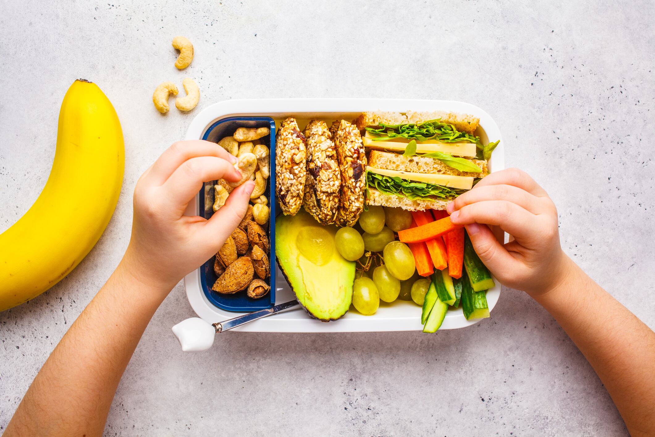 Este 30 de agosto los niños regresan a clases presenciales, por lo que seguro estaremos corriendo por los útiles escolares, el uniforme y claro, el lunch.