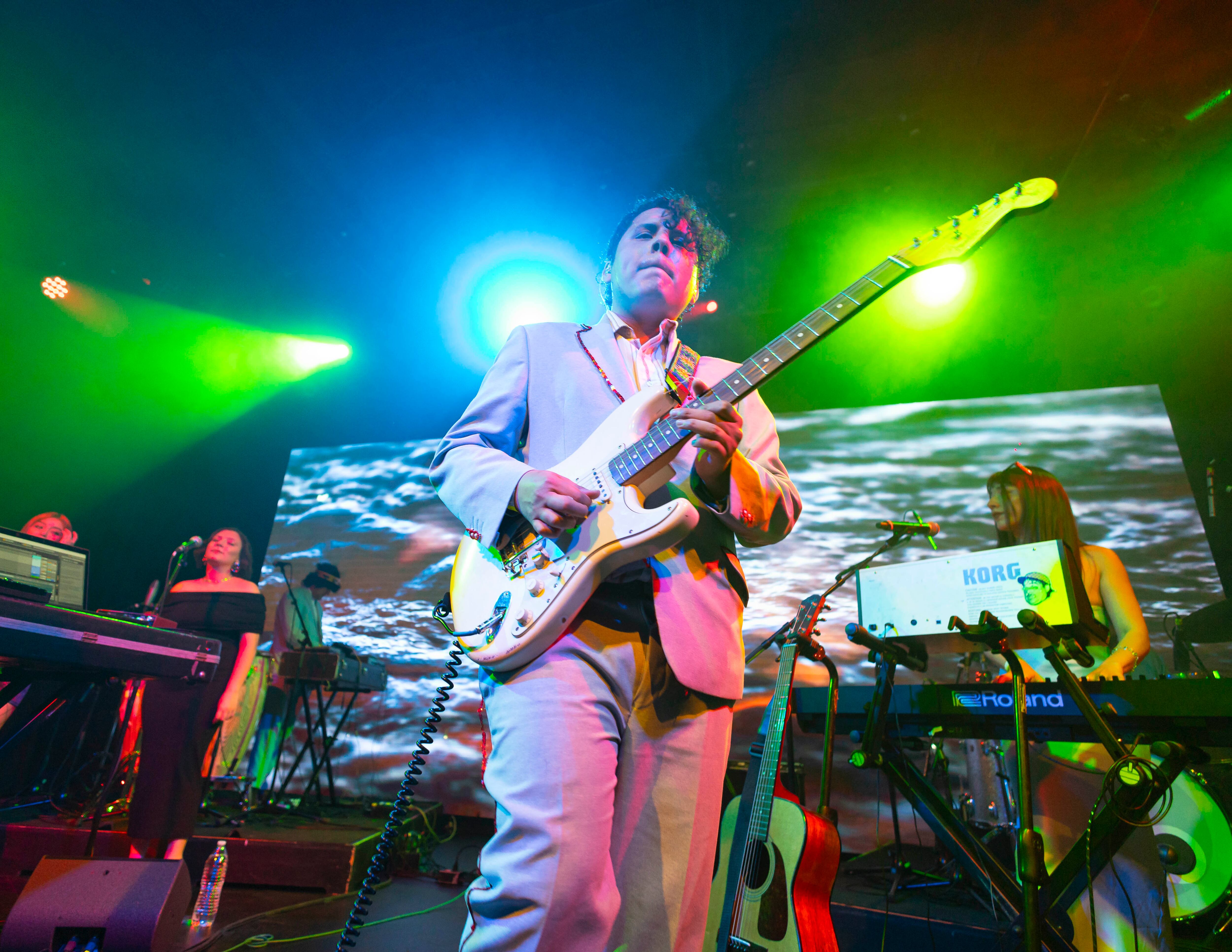 La química del grupo fue innegable en el escenario del Lunario.